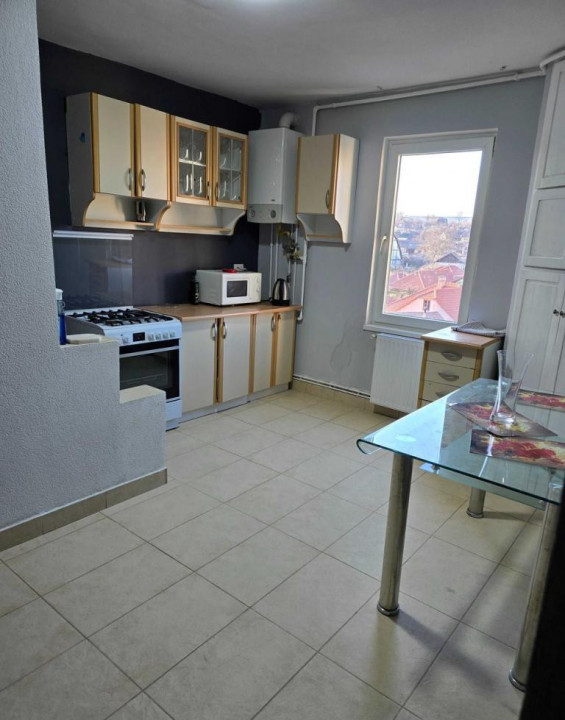 Apartament, Recent Renovat, cu 2 camere de Vânzare în zona Unirii!