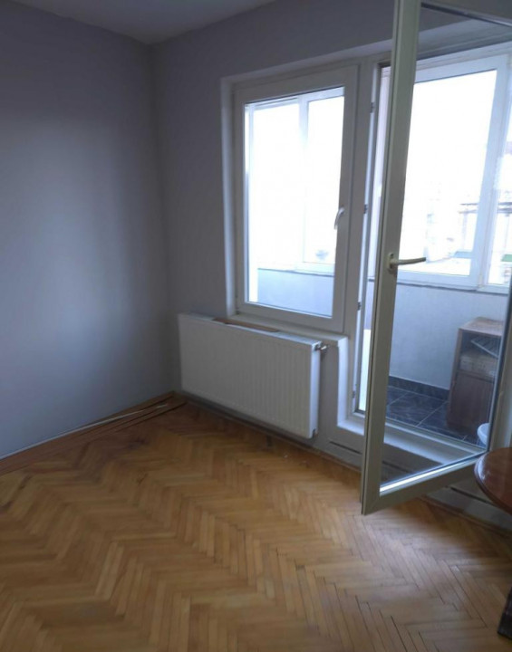 Apartament, Recent Renovat, cu 2 camere de Vânzare în zona Unirii!