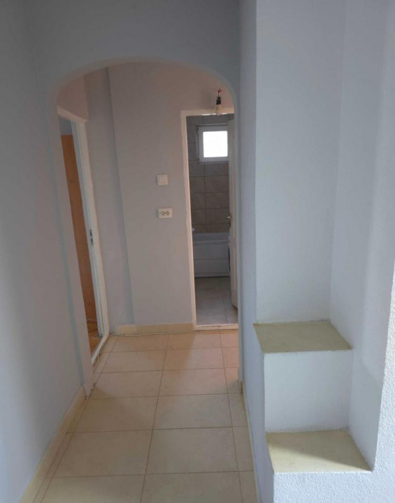 Apartament, Recent Renovat, cu 2 camere de Vânzare în zona Unirii!